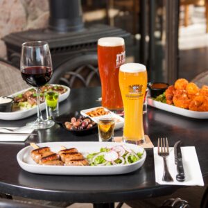 מסעדת קווינס קיצ'ן בר לשעבר קיי בר בווסט