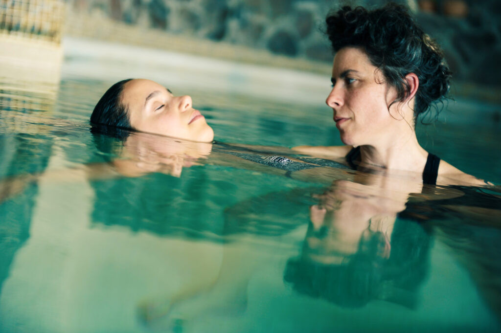 רוח על המים כפר חרוב