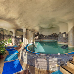 רוח על המים כפר חרוב