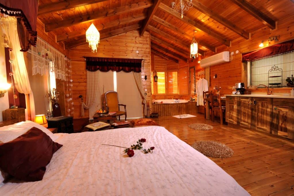 אניצ'ה חד נס