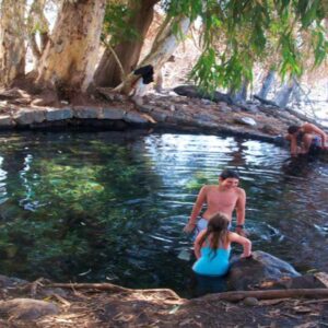 עין אמפי בריכה