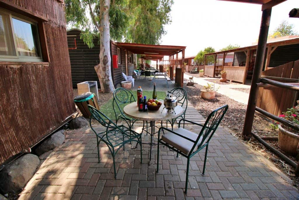 אירוח בחאן אל על