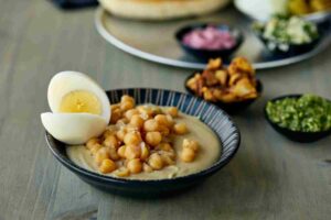 החומוסייה – מבית מטרלו