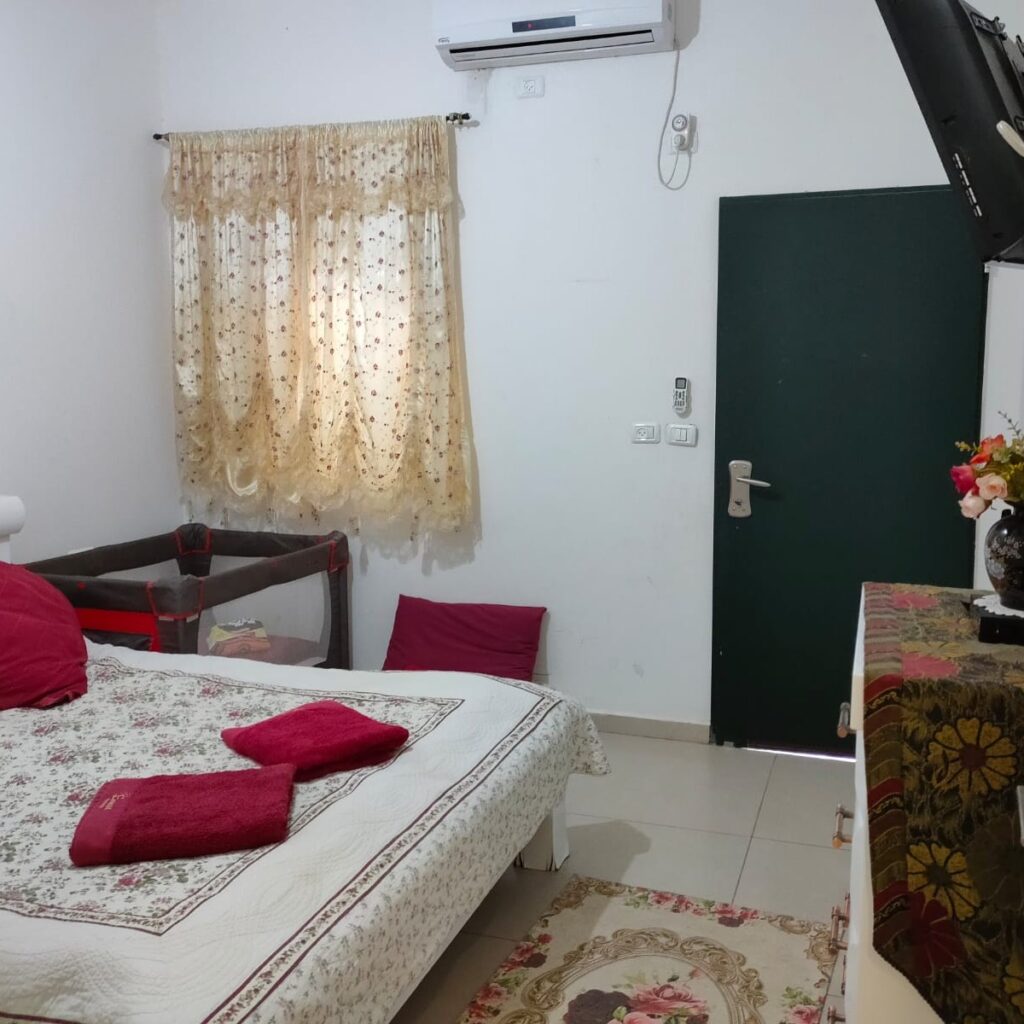 פריחה כתומה