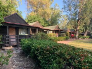 קמפינג “אי שם” בחוף גולן בכנרת.