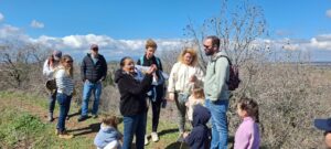 ציונה ישורון מדריכת טיולים